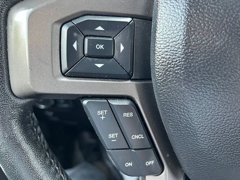 Used 2020 Ford Expedition XLT w/ Equipment Group 202A AWD/4WD image 56