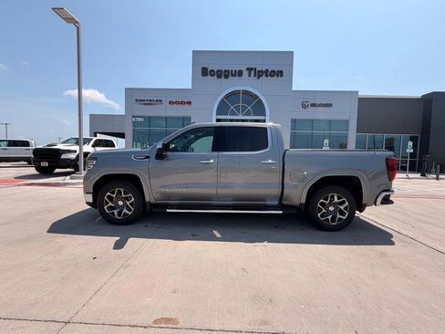 Used 2024 GMC Sierra 1500 SLT AWD/4WD image 1