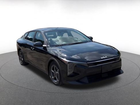 Used 2025 Kia K4 FWD image 3