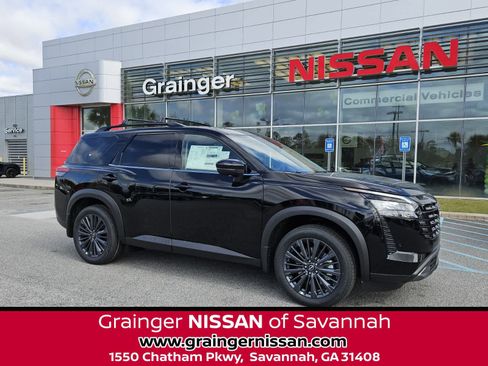 New 2026 Nissan Pathfinder SL FWD image 1