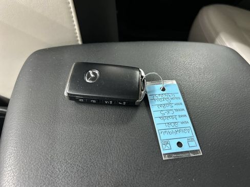 Certified 2021 MAZDA CX-5 Touring w/ Touring Preferred SV Package AWD/4WD image 12