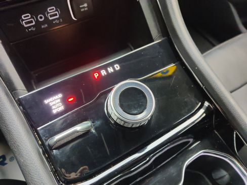 Used 2023 Jeep Grand Cherokee Limited image 21