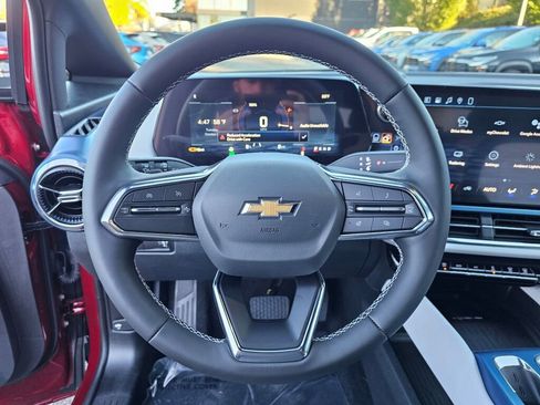 New 2026 Chevrolet Equinox EV LT image 10