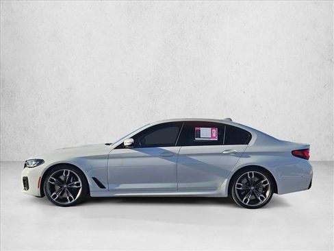 Used 2021 BMW M550i xDrive w/ Premium Package image 9
