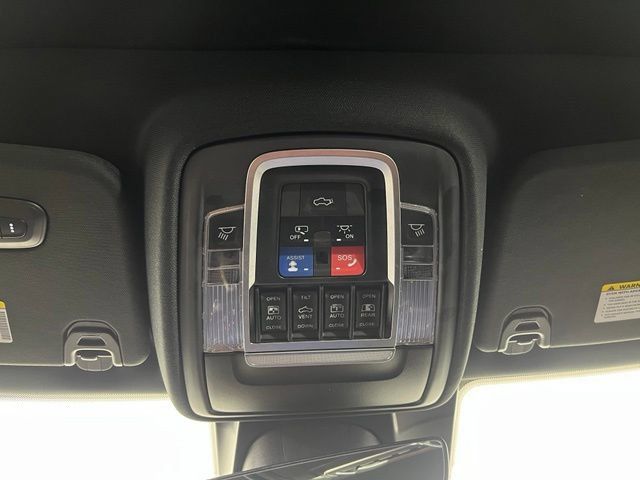 Used 2021 RAM 1500 Limited AWD/4WD image 37