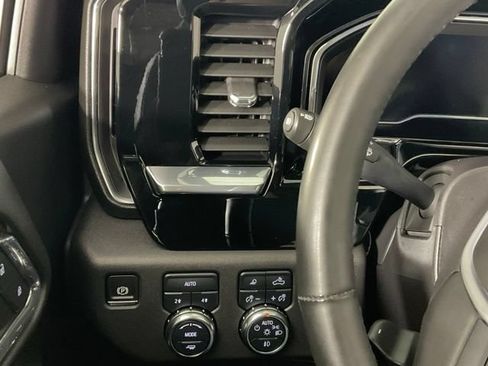 Used 2024 GMC Sierra 1500 Elevation w/ Elevation Premium Package AWD/4WD image 21