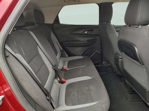 Used 2022 Chevrolet TrailBlazer LT w/ Confidence II Package FWD image 30