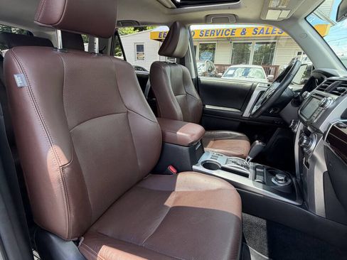 Used 2016 Toyota 4Runner Limited AWD/4WD image 20