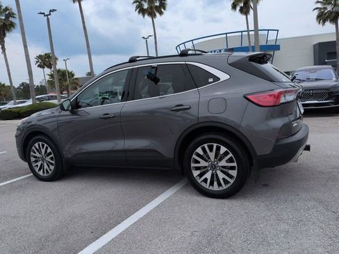Used 2021 Ford Escape Titanium w/ Class II Trailer Tow Package AWD/4WD image 5