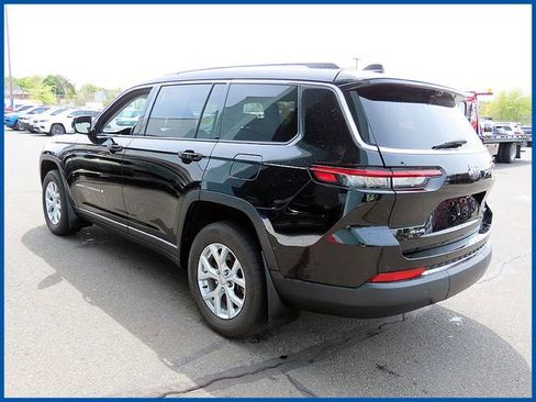 Certified 2023 Jeep Grand Cherokee L Limited w/ Luxury Tech Group II AWD/4WD image 5