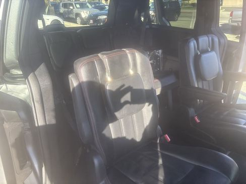 Used 2019 Dodge Grand Caravan GT FWD image 30