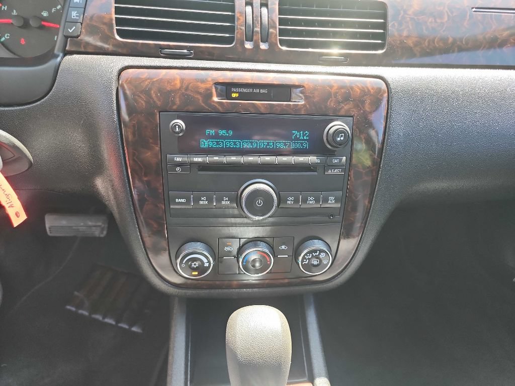 Used 2014 Chevrolet Impala Limited LS FWD image 19