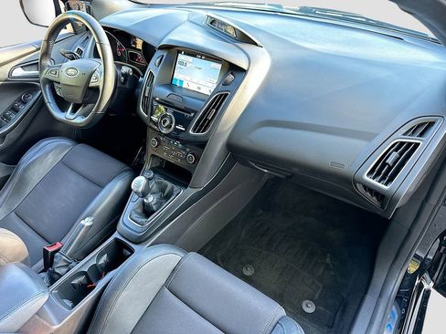 Used 2016 Ford Focus RS image 29