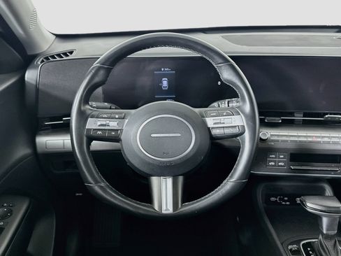 Used 2025 Hyundai Kona SEL FWD image 18