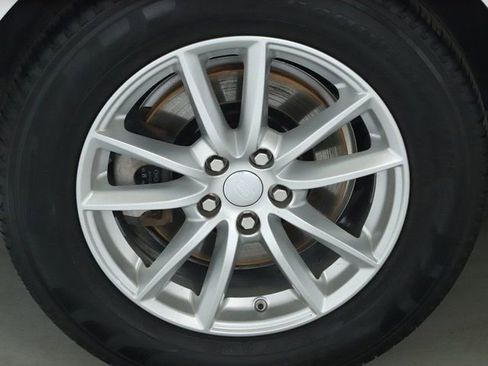 Used 2019 Land Rover Range Rover image 12