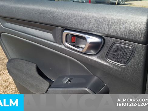 Used 2025 Honda Civic Sport image 21