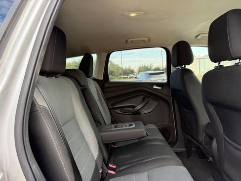 Used 2016 Ford Escape SE image 21