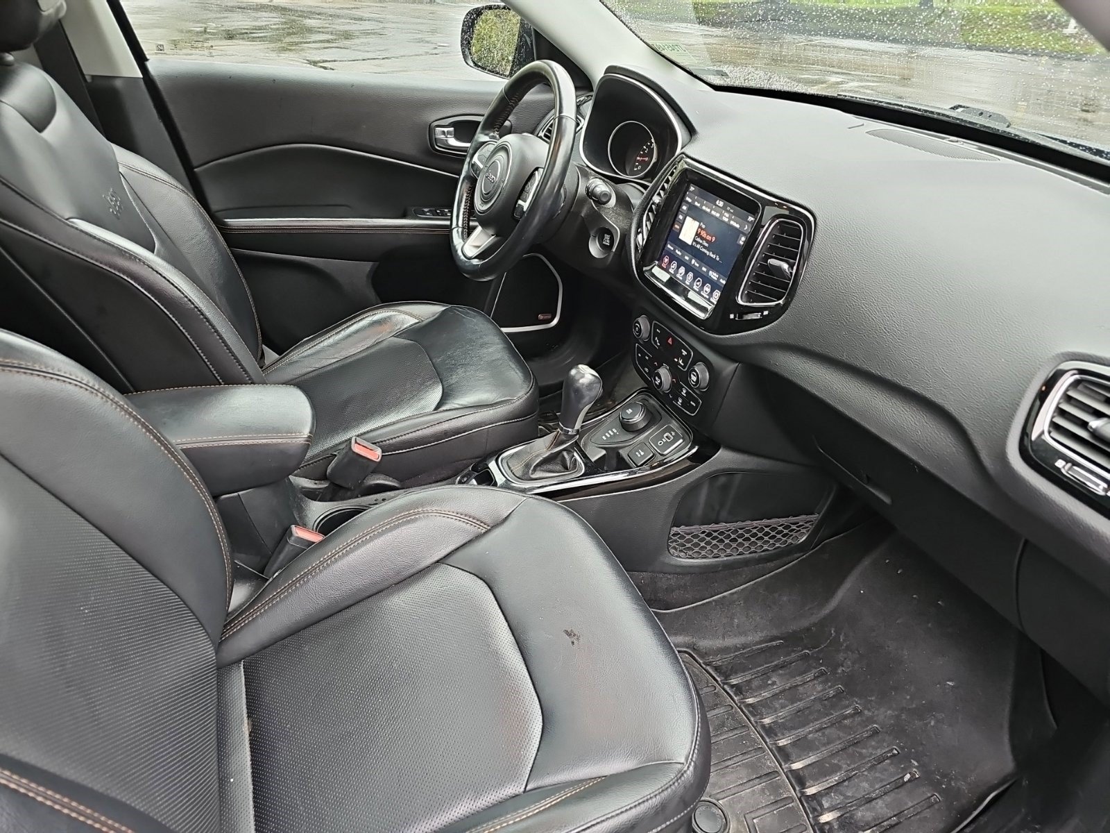 Used 2018 Jeep Compass Limited AWD/4WD image 10