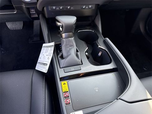 New 2025 Lexus ES 350 w/ Premium Package image 21