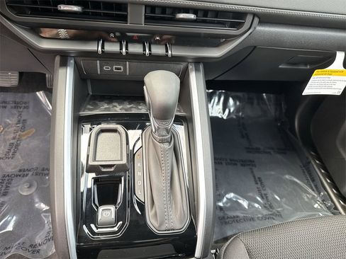 New 2025 Chevrolet Colorado LT image 22