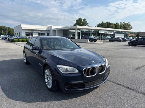 Used 2015 BMW 750Li xDrive AWD/4WD image 1