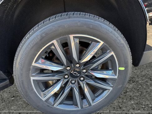 New 2026 Chevrolet Tahoe LS w/ LS Custom Edition AWD/4WD image 13