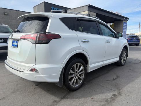 Used 2017 Toyota RAV4 Platinum image 5