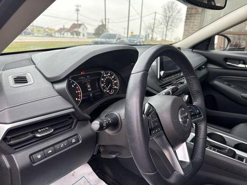 Used 2019 Nissan Altima 2.5 SV image 50