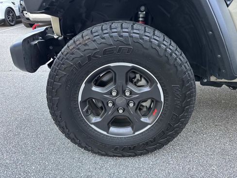 Used 2022 Jeep Gladiator Rubicon w/ Trailer Tow Package image 10