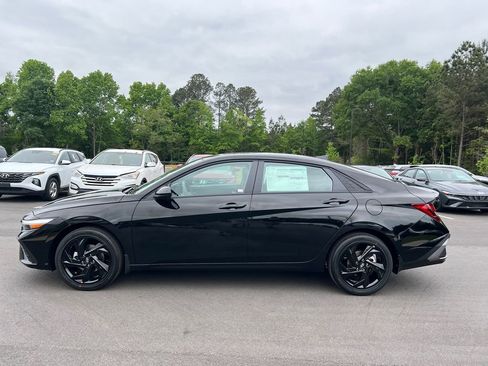 New 2026 Hyundai Elantra Sport w/ Cargo Package FWD image 9