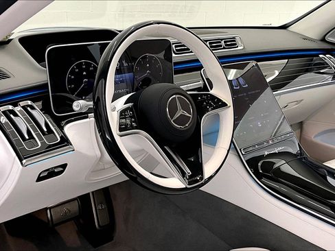 New 2026 Mercedes-Benz Maybach S 580 4MATIC image 6