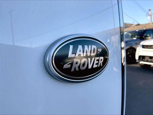 Used 2023 Land Rover Range Rover Long Wheelbase SE AWD/4WD image 11