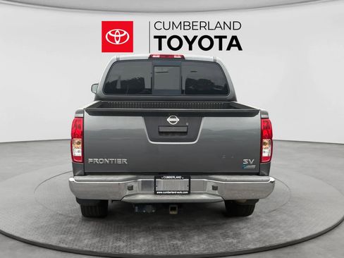 Used 2018 Nissan Frontier SV RWD image 4