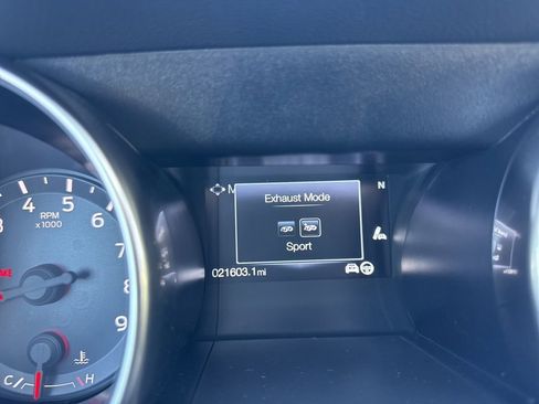 Used 2020 Ford Mustang Shelby GT350 w/ Technology Package image 23