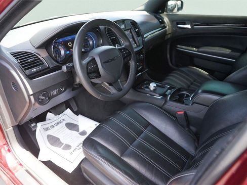 Used 2023 Chrysler 300 S RWD image 8