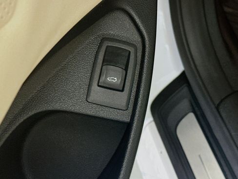 Used 2022 BMW 430i Coupe w/ Convenience Package RWD image 30