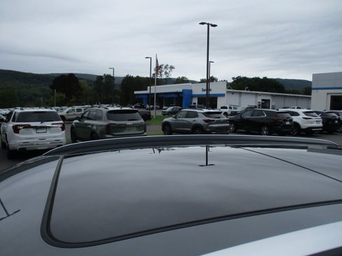 Used 2024 Volkswagen Atlas Cross Sport SEL Premium R-Line AWD/4WD image 10