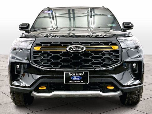 New 2026 Ford Explorer Tremor image 3
