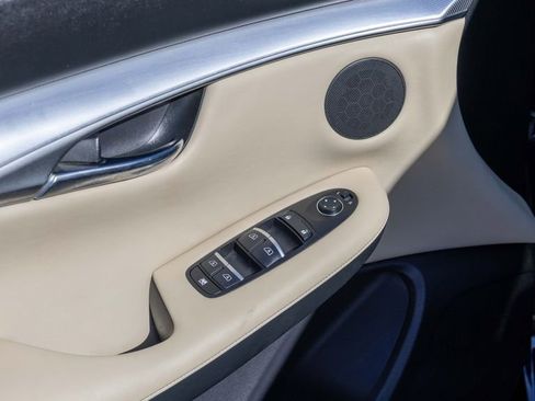 Used 2020 INFINITI QX50 Luxe w/ Navigation Package image 16