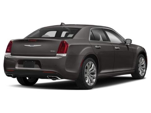 Certified 2018 Chrysler 300 Touring image 3