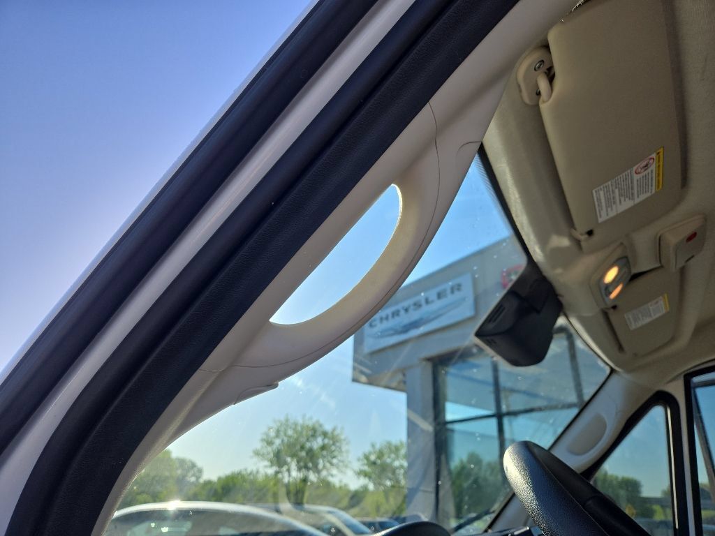 Used 2025 RAM ProMaster 2500 w/ Convenience Group FWD image 37