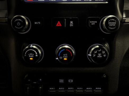 Used 2021 RAM 5500 Tradesman w/ Towing Technology Group image 25