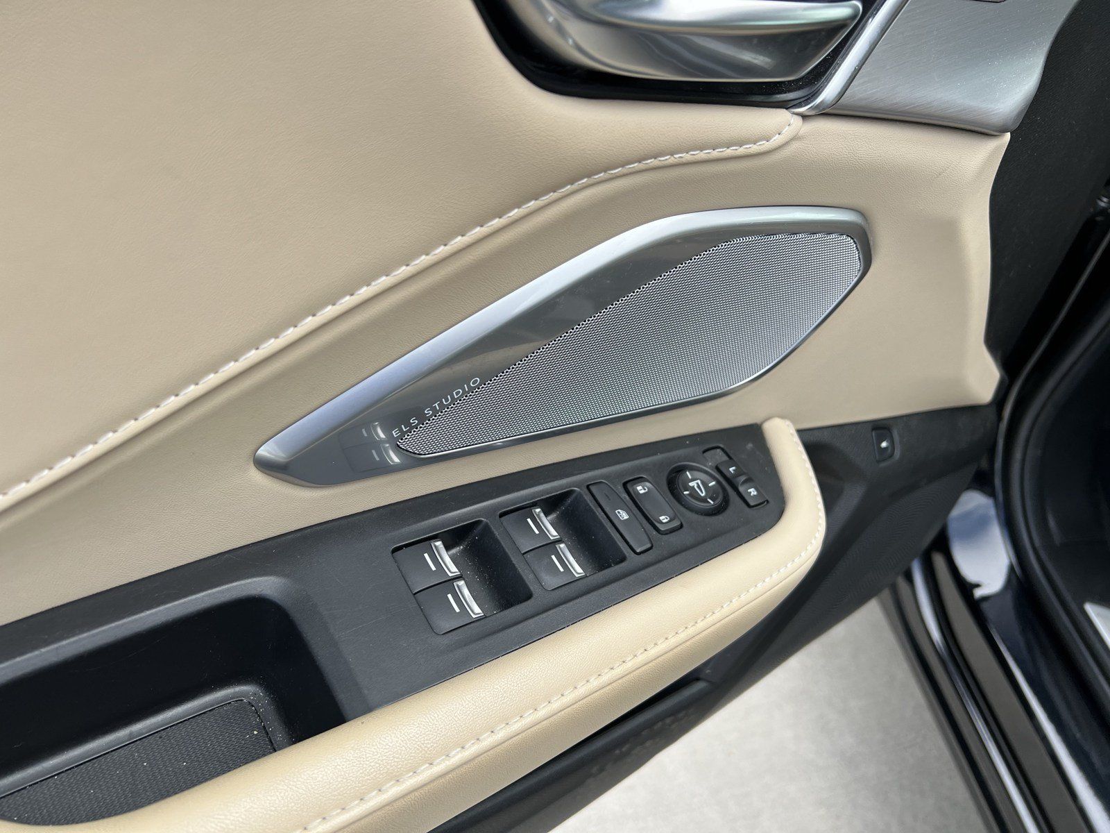 Used 2023 Acura RDX w/ Technology Package FWD image 15