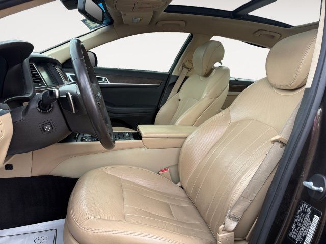 Used 2015 Hyundai Genesis 3.8 w/ Option Group 02 RWD image 9