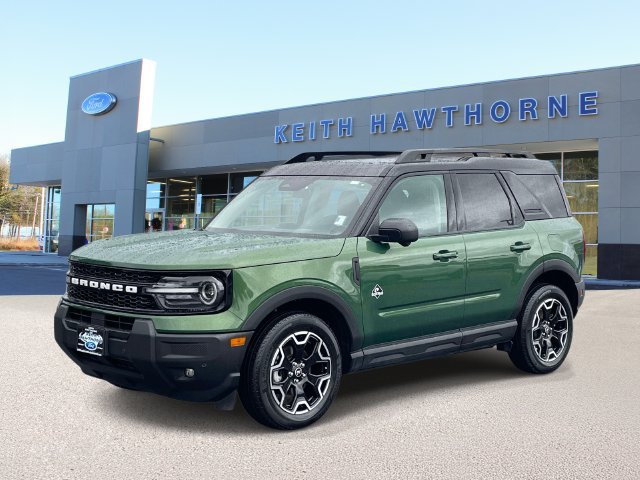 Certified 2025 Ford Bronco Sport Outer Banks w/ Outer Banks Tech Package+ AWD/4WD image 3