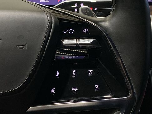 Used 2025 Cadillac Escalade Sport Platinum image 10