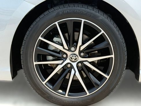Used 2023 Toyota Camry SE FWD image 12