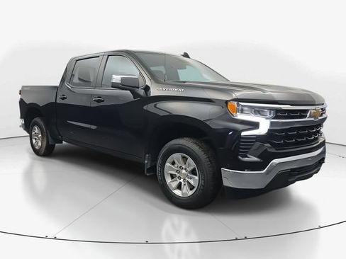 Used 2025 Chevrolet Silverado 1500 LT image 2