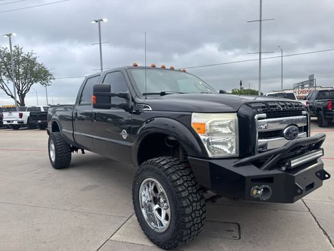 Used 2011 Ford F350 Lariat w/ Lariat Interior Pkg image 2