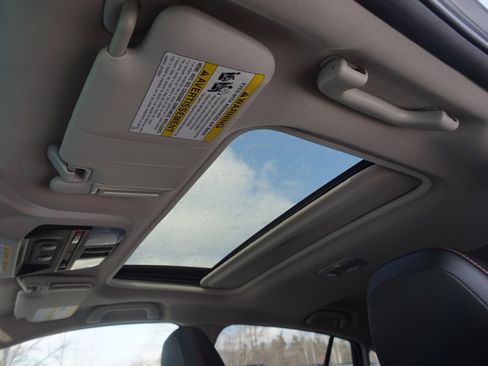 Used 2023 Subaru Crosstrek 2.5i Limited w/ Moonroof Package image 14